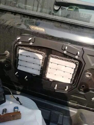 Oversize Spare Tire Carrier Mounting Bracket Kit Fit for 2018-2024 J eep Wrangler JL in Kuwait