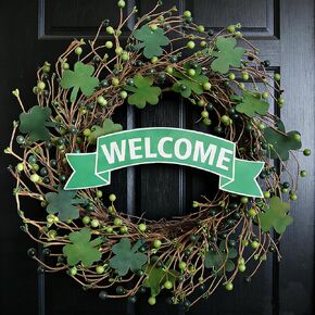 20 Inch St. Patrick's Day Wreath for Front Door, Lucky Shamrock Leaves Green Berries Wreath for Indoor Outdoor, St. Patrick Door Decoration Wreath in Saudi Arabia