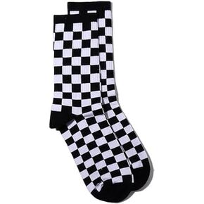 زوج واحد من جوارب الشطرنج السوداء، جوارب هندسية مربعة، هيب هوب قطن للجنسين، أزياء هاراجوكو مطبوعة على لوح التزلج، سهلة الارتداء، ملابس الفتيات المبتكرة in Kuwait