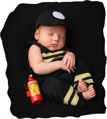 دعائم تصوير لحديثي الولادة | زي رجل إطفاء حديثي الولادة - زي التقاط الصور للأطفال مع قبعة ودعامة طفاية حريق in Kuwait