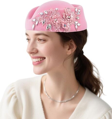 قبعة بيريه من الصوف للنساء - علبة حبوب منع الحمل الكلاسيكية وقاعدة ساحرة على شكل دمعة للكنيسة، وحفلات الزفاف، والمضيفة in Kuwait