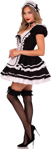زي Maid to Flirt، يتضمن فستانًا مكشكشًا مع صدرية برباط وتنورة ذات طبقات، وفيونكة خلفية مثبتة بدبابيس in Saudi Arabia