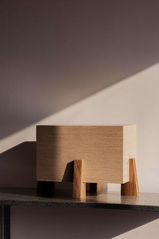 Genérico Wooden Urn for Human Ashes | Warm Decorative Design | Cremation Funeral Urn | Parota and Natural Oak | Casa Funeraria Santosha in Saudi Arabia