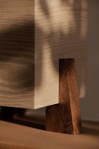 Genérico Wooden Urn for Human Ashes | Warm Decorative Design | Cremation Funeral Urn | Parota and Natural Oak | Casa Funeraria Santosha in Saudi Arabia