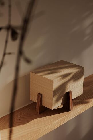 Genérico Wooden Urn for Human Ashes | Warm Decorative Design | Cremation Funeral Urn | Parota and Natural Oak | Casa Funeraria Santosha in Saudi Arabia