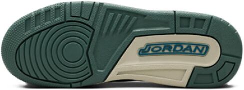 Air Jordan 3 Retro Big Kids' Shoes (Olive Grey/Khaki/Sea Glass/Green Abyss) in Saudi Arabia