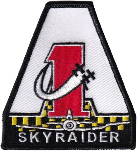 رقعة A-1 Skyraider فيتنام - مع خطاف وحلقة، 3.5 بوصة in Saudi Arabia