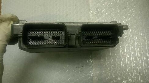 وحدة التحكم في المحرك ECM بواسطة البطارية تناسب 12-14 متوافقة مع Mazda 5 L5E2 18 881A L5E218881A in Kuwait