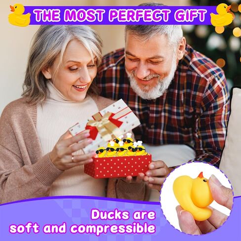 زينة لوحة قيادة السيارة على شكل بطة مطاطية مع قبعة صغيرة، نظارات شمسية، قلادة ذهبية، ملعقة ووعاء، 4 أشرطة لاصقة، ملحقات سيارة مضحكة (أصفر) in Kuwait