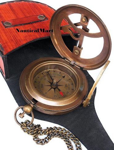 بوصلة شمسية من النحاس مع حقيبة جلدية وسلسلة - بوصلة مفتوحة بالضغط - إكسسوار Steampunk - لمسة نهائية عتيقة - هدية جميلة مصنوعة يدويًا - ساعة شمسية - هدية بوصلة جيب in Saudi Arabia