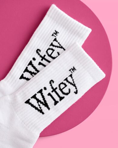 xo، جوارب Fetti Wifey - حفلة العزوبية، هدية الخطوبة، العروس لتكون، حفل الزفاف، إكسسوار يمكن ارتداؤه in Saudi Arabia