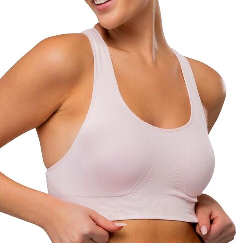 حمالة صدر رياضية من Underoutfit Racerback للنساء - حمالة صدر لاسلكية بدون خياطة مع وسادات مخيطة، ماصة للرطوبة ودعم مقاسات كبيرة in Kuwait