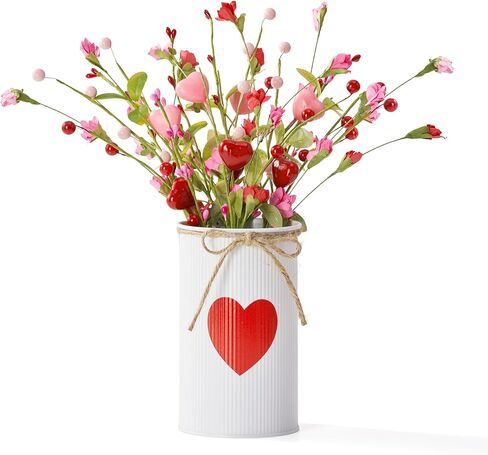 قطع مركزية لعيد الحب للطاولات، ديكور طاولة عيد الحب مع مزهرية معدنية بيضاء مطبوعة على شكل قلب، 4 قطع من الزهور الاصطناعية على شكل قلب، ديكورات طاولة عيد الحب في الأماكن المغلقة للمنزل والمطبخ in Kuwait