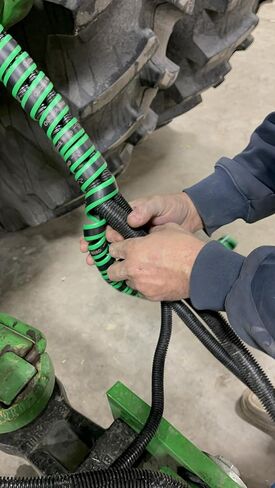 Outback Wrap - Anaconda Hydraulic Hose Management Protector and Tagging Wraps for Farming and Agriculture Equipment, Tractors, Harvesters, Planters, and Sprayers 32mm Diameter- 80 Foot (Red) in Kuwait