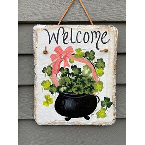 QISPIOD St Patrick's Day Slate ترحيب ريترو معدن القصدير لافتة ديكور للتعليق على الحائط لوحة للمقهى والمنزل والحديقة مجموعة لافتات 8 × 12 بوصة in Kuwait