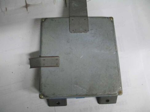 وحدة التحكم في المحرك ECM تناسب 93 قرويًا MECM-C225 A1 MECMC225A1 in Kuwait