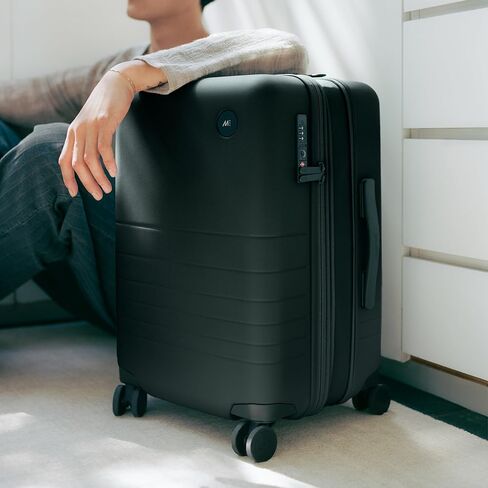 حقيبة مونوس قابلة للتوسيع (22 بوصة)، حقيبة دوارة خفيفة الوزن مع قفل TSA، معتمدة من شركة الطيران، أسود منتصف الليل in Kuwait
