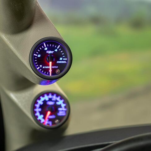 مقياس سرعة الدوران GlowShift ملون 7 ألوان 5000 دورة في الدقيقة - لمحركات الديزل 4، 6، 8 أسطوانات - قرص أسود - عدسة مدخنة - 2-1/16 بوصة 52 مم in Saudi Arabia