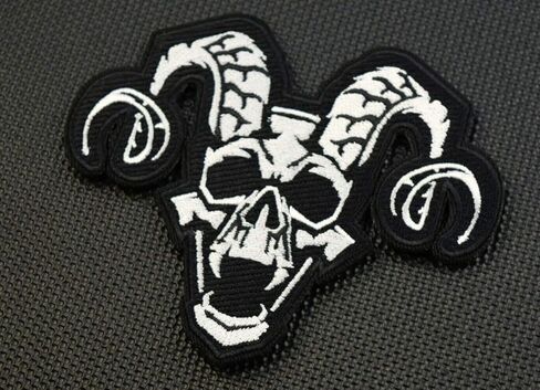 رقعة معنويات رام معنويات Skulltanic مطرزة ممتازة جمجمة الشيطان 666 دعامة خطاف الشيطان الشيطاني in Kuwait