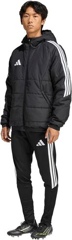 سترة adidas Tiro 26 الشتوية - طاردة للماء، معزولة بطبقة Climawarm، مقاس عادي، سحاب كامل للحماية من الطقس البارد in Kuwait