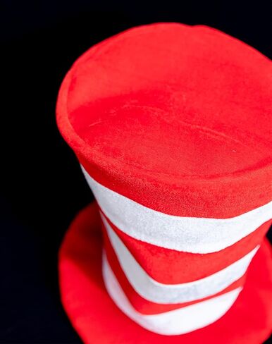 قبعة حمراء مخططة، ربطة عنق حمراء، قفازات بيضاء، طقم إكسسوارات أزياء فروي أبيض، 5 قطع in Kuwait