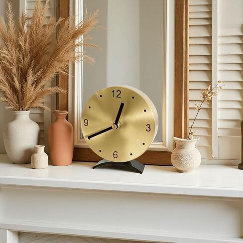 ساعة طاولة ذهبية صغيرة من النحاس الصلب - صامتة غير موقوتة، تعمل بالبطارية لرف غرفة المعيشة أو ديكور المكتب أو الرف in Kuwait