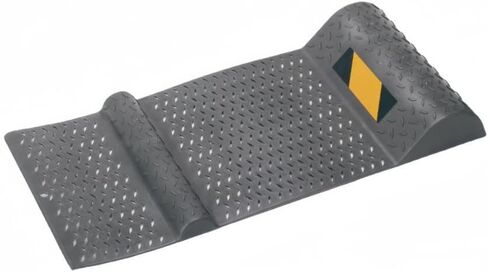 قطعتان من سدادة عجلة سجادة ركن السيارة لأرضيات المرآب وإطارات الرصيف المطاطية الاحترافية سدادة السيارة السوداء تساعد على ركن السيارة in Kuwait