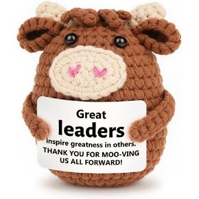 هدايا سيدة رئيسة للنساء، هدايا رئيسة للنساء، هدية للرؤساء الإناث والرجال الذكور، شكرًا لك هدية للمدير المشرف على الرؤساء من عيد ميلاد الموظف، بقرة المرتفعات المصنوعة يدويًا من الكروشيه in Kuwait