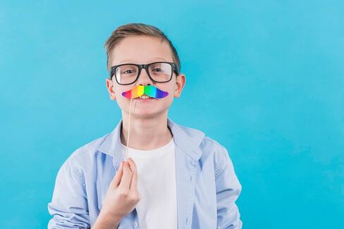 3 قطع من الشوارب المزيفة ذاتية اللصق، أزياء اللحية المشعرة الجديدة وشعر الوجه لمستلزمات حفلات عيد الميلاد وزينة شارب قوس قزح in Kuwait