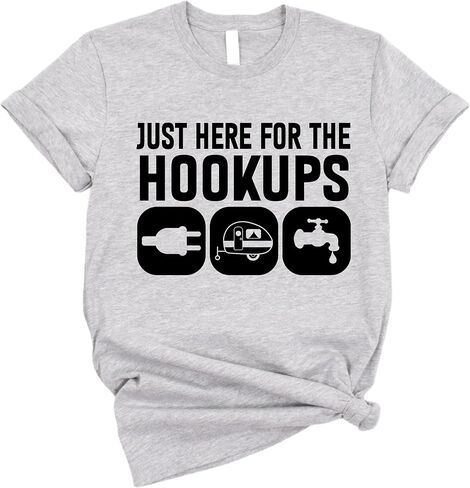 تي شيرت برسومات مرحة للتخييم من Just Here for The Hookups RV | قميص فكاهة كامبر موتورهوم | ملابس الرحلات البرية في الهواء الطلق | للجنسين الرجال النساء هوديي كم طويل in Saudi Arabia