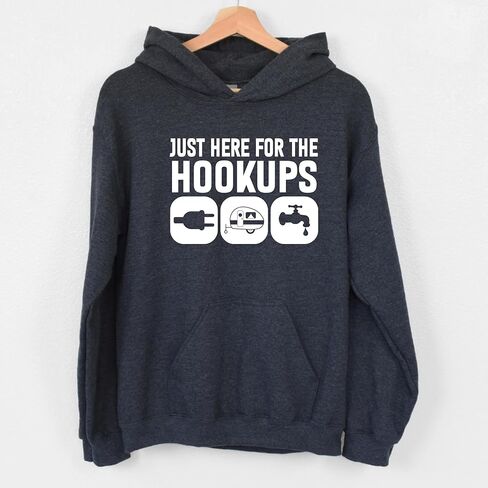 تي شيرت برسومات مرحة للتخييم من Just Here for The Hookups RV | قميص فكاهة كامبر موتورهوم | ملابس الرحلات البرية في الهواء الطلق | للجنسين الرجال النساء هوديي كم طويل in Saudi Arabia