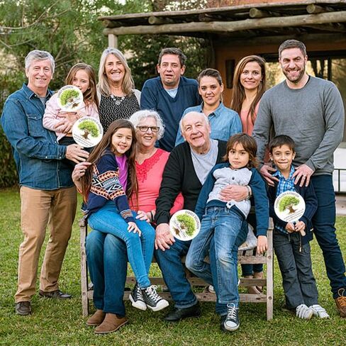 36Pcs Family Reunion Party Favors Fans with 1 Table Sign Wooden Handle Family Reunion Fans Handheld Remembering Our Roots Fans Family Tree Round Handheld Paper Fans Family Reunion Favors in Kuwait