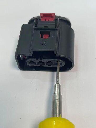 4 قطعة ملف الإشعال موصل قابس 8K0971994 يناسب لشركة فولكس فاجن لأودي in Kuwait