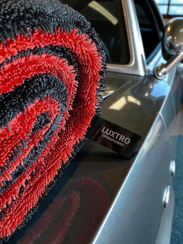 24"x36" Car Drying Towel – Dual-Color Black & Crimson Red | 1300 GSM Twist Loop Microfiber | Ultra Absorbent, Lint-Free, Scratch-Free | Fast Drying for Cars, Trucks & SUVs in Saudi Arabia