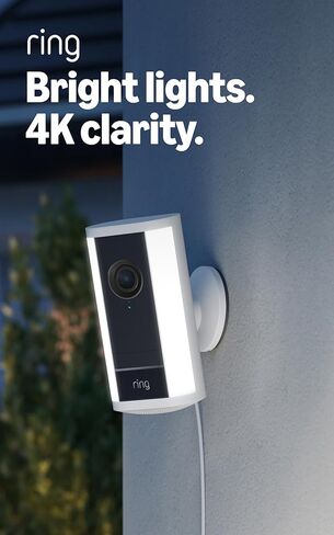 كاميرا Ring Spotlight Cam Pro، بقابس (أحدث طراز)، باللون الأبيض مع مجموعة أسلاك صلبة للكاميرات in Saudi Arabia