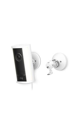 كاميرا Ring Spotlight Cam Pro، بقابس (أحدث طراز)، باللون الأبيض مع مجموعة أسلاك صلبة للكاميرات in Saudi Arabia