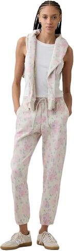 Gap Womens Logo Fleece Jogger in Saudi Arabia