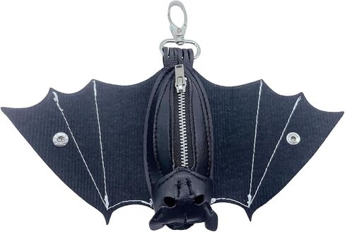 محفظة جلدية للعملات المعدنية مع سلسلة مفاتيح بسحاب، محفظة للعملات المعدنية معلقة على الطراز القوطي مصنوعة يدويًا مع أجنحة قابلة للطي in Kuwait