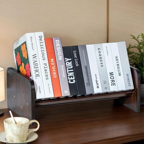 رف كتب لسطح المكتب، خزانة كتب خشبية مائلة، رف كتب من الخيزران لعرض الأقراص المضغوطة الخاصة بوصفات المجلات والكتب، منظم رف التخزين في غرفة المعيشة/المكتب/المنزل (بني، 15.75 بوصة) in Kuwait