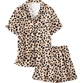 طقم بيجامات من الساتان للفتيات من Schbbbta مكون من قطعتين من البيجامات الحريرية بأكمام قصيرة وأزرار سفلية ملابس نوم للأطفال، بني الفهد، 5-6 سنوات = علامة 130 in Kuwait