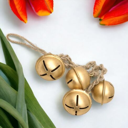 مجموعة من 4 أجراس ديكور عتيقة مصنوعة يدويًا لعيد الميلاد المحظوظ معلقة على حبل بأسلوب مجموعة الجرس المتناغم الريفي in Kuwait