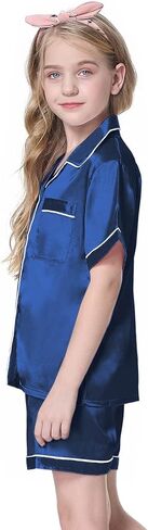 طقم بيجامات أطفال من Schbbbta من الساتان للفتيات بأزرار سفلية وأكمام قصيرة من الحرير أطقم ملابس نوم، كحلي، 13-14 سنة = علامة 170 in Kuwait