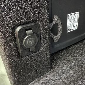 طقم مقبس سجائر 12 فولت لـ Ford Maverick Flexbed (2022+)، طقم شاحن USB 12 فولت لاستبدال محول Ford Maverick Flexbed E-DIY بالأسلاك (مقبس سجائر) in Kuwait