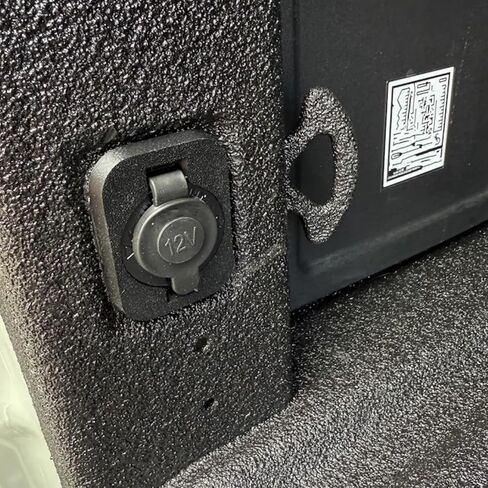 طقم مقبس سجائر 12 فولت لـ Ford Maverick Flexbed (2022+)، طقم شاحن USB 12 فولت لاستبدال محول Ford Maverick Flexbed E-DIY بالأسلاك (مقبس سجائر) in Kuwait