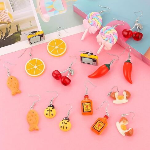 مجموعة 36 زوجًا من الأقراط المرحة اللطيفة للنساء أقراط متدلية رائعة وغريبة مصنوعة من مجوهرات الراتنج العصرية والمضحكة in Kuwait