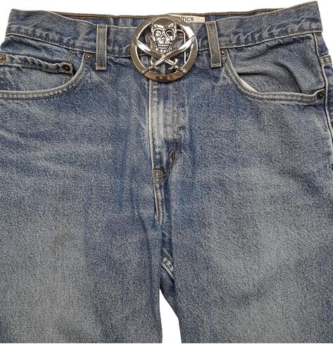 Silver Round Skull Pirate Belt Buckle in Saudi Arabia
