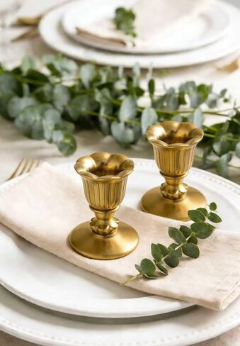 حاملات شموع نحاسية عتيقة، عصا شموع ذهبية مستدقة على الطراز الفيكتوري لغرفة العشاء، قطعة مركزية لطاولة الزفاف، وحفلات الزفاف، وديكور مدفأة الكريسماس، وديكور المنزل، مجموعة من 6 قطع in Kuwait