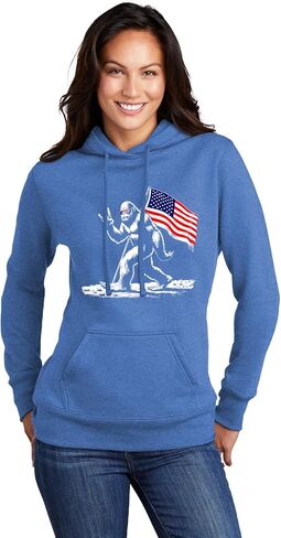كنزة بقلنسوة للرجال والنساء والشباب من Go All Out Bigfoot Rock On USA American Flag National Sasquatch in Saudi Arabia