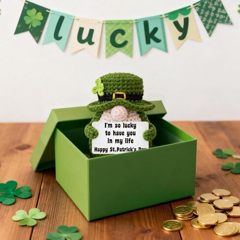 ديكور عيد القديس باتريك للمكتب المنزلي، ديكورات يوم القديس باتريك من الكروشيه لمقعد رف صينية متدرجة، هدية لطيفة أيرلندية محظوظة للنساء والأصدقاء وزملاء العمل in Kuwait