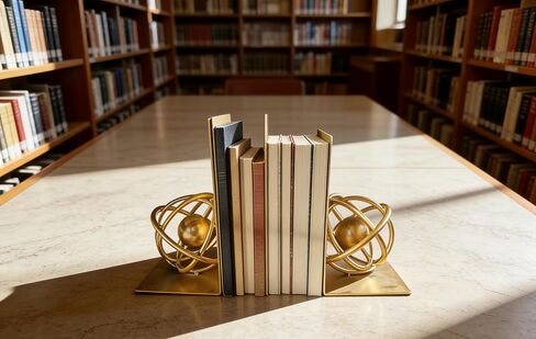 مجموعة من 2 نهايات كتب معدنية ذهبية، نهايات كتب شديدة التحمل للكتب الثقيلة، حاملات كتب مزخرفة على شكل كرة هندسية حديثة فريدة من نوعها للأرفف والمكتب والديكور المنزلي، زوج واحد/قطعتان in Kuwait